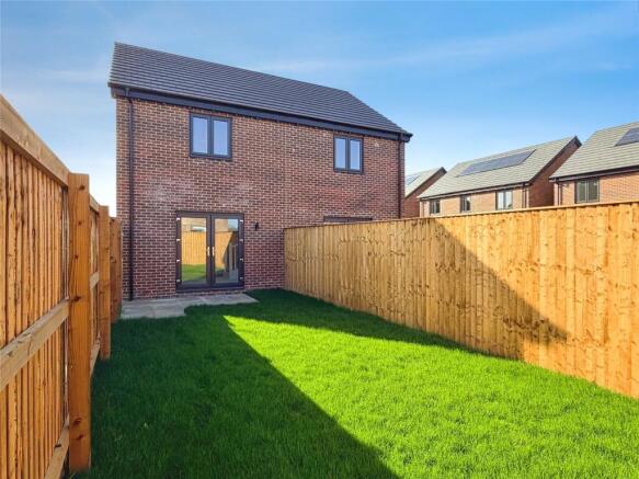 2 bed Semi-Detached for sale Image 8