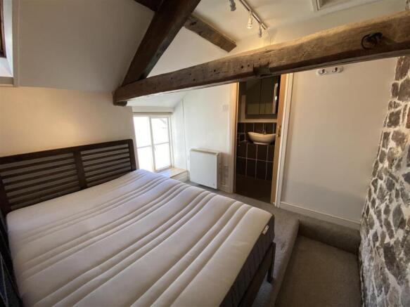 Bedroom.JPG