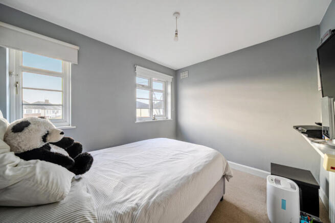 1403002-1-697b2ad...