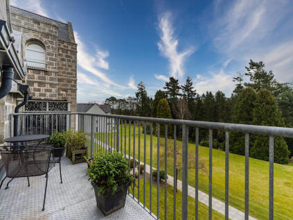 Binghill Grove, Aberdeen, AB13