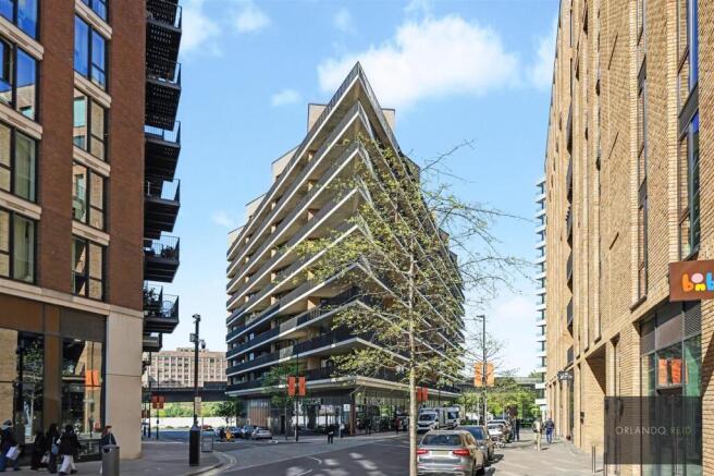 Flat 30, 3 Mercier Court E16 2JW-12.jpg
