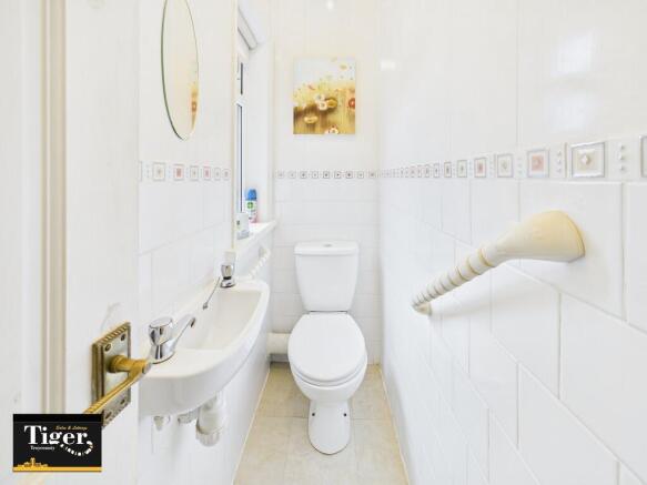 CAM02176G0-PR0727...