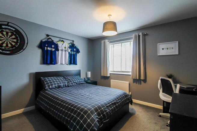 4 bed Detached for sale Image 12