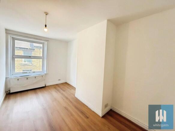 2 bed Terraced to rent Image 7