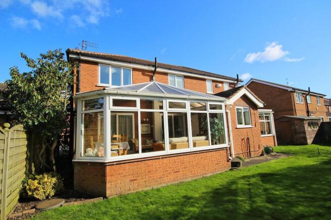 14 Crofters Drive, COTTINGHAM (1)_lzn.jpg
