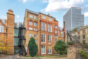 Flat 20, 3 Chequer Court, Chequer Street, London EC1Y 8PW