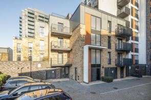 Flat 302, 8 Dutfield House, Callis Close, London SE18 6JA