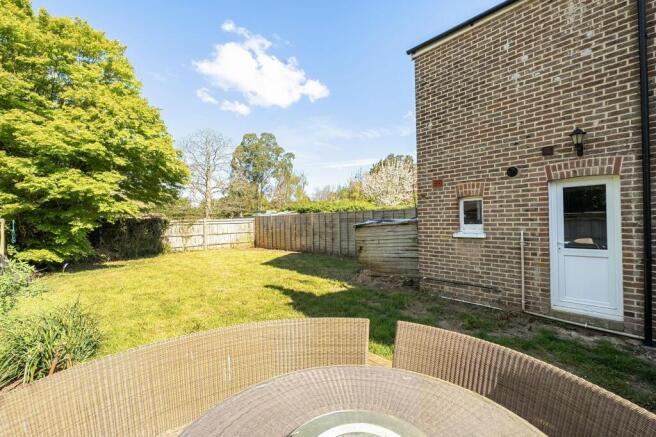 London Road, Pulborough, RH20 photo 4