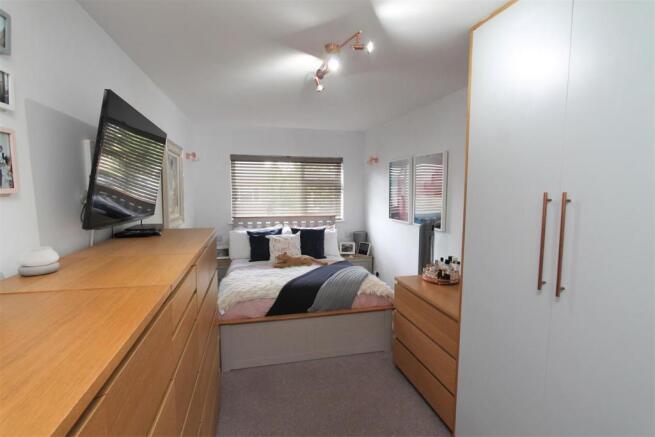 Master Bedroom.JPG