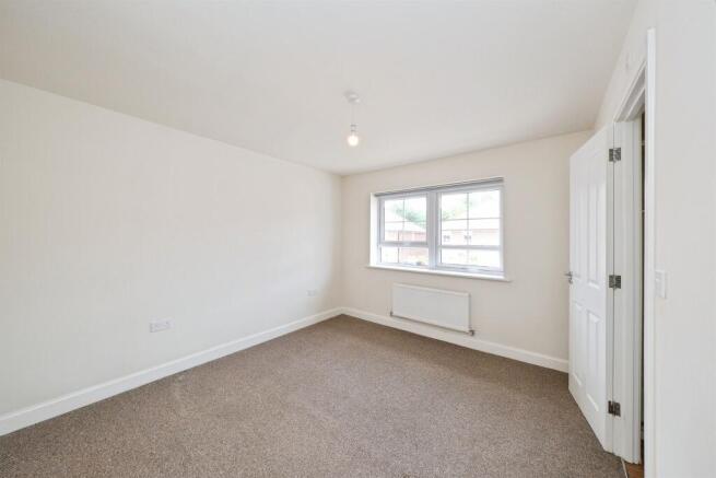 4 bed Detached for sale Image 10