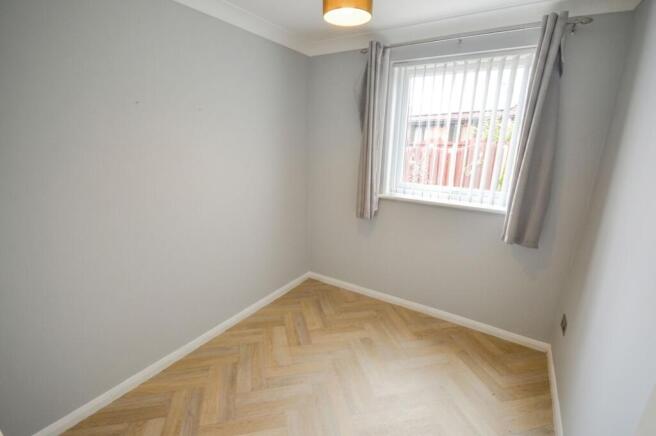 2 bed Semi-Detached Bungalow for sale Image 10