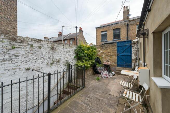 Photo 12