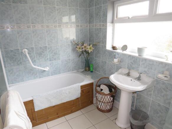 Photo 11