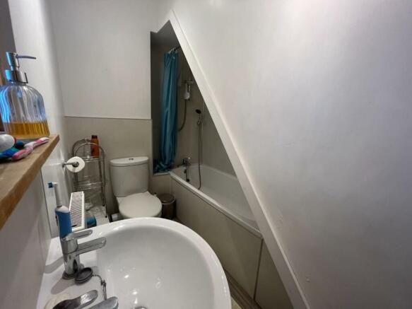 Bathroom.JPG