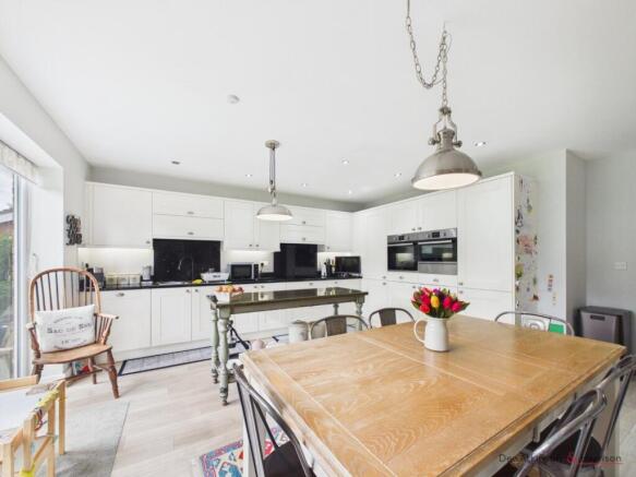 Kitchen/Dining Area