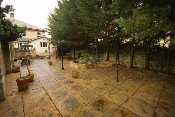 Photo 13