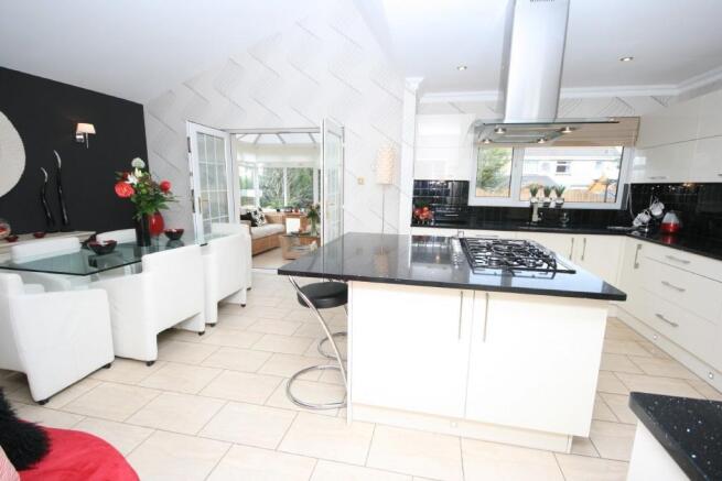 DINING KITCHEN