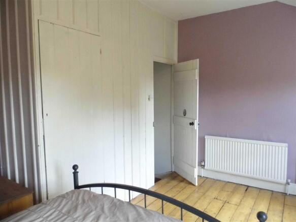 BEDROOM 5