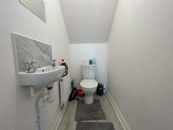 3 bed House to rent Image 4