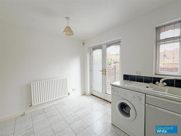 2 bed Terraced for sale Image 6