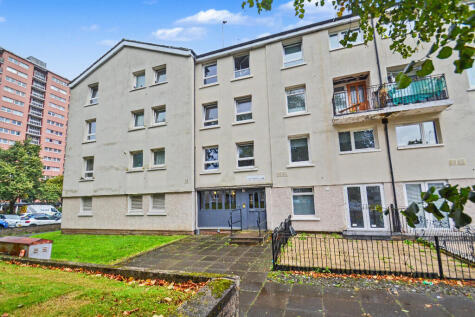 8U Strathcarron Place, Maryhill, Glasgow, G20 8JD