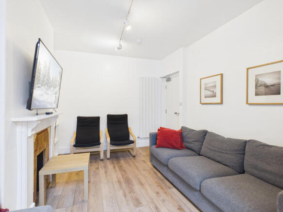 27 Springfield Road - 01