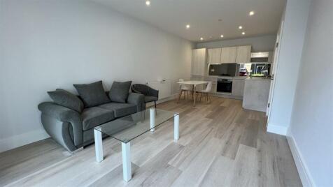 Fairhaven Drive, Reading