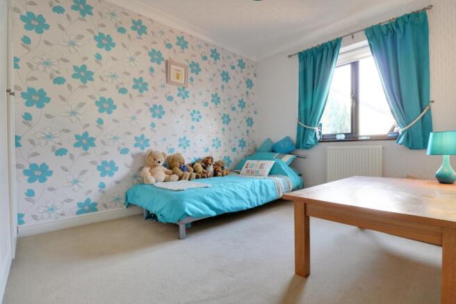 Bedroom 2 (double)
