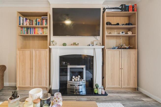 2 bed Terraced for sale Image 5