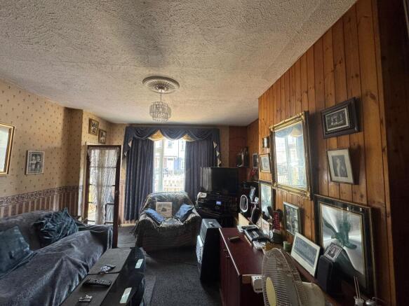 3 bed Terraced for sale Image 4