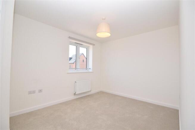 3 bed Semi-Detached to rent Image 7