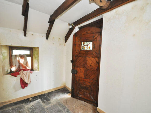 Entrance hall 2