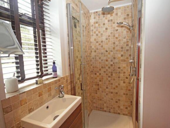 Ensuite shower...