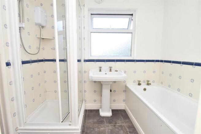 BATH/SHOWER ROOM