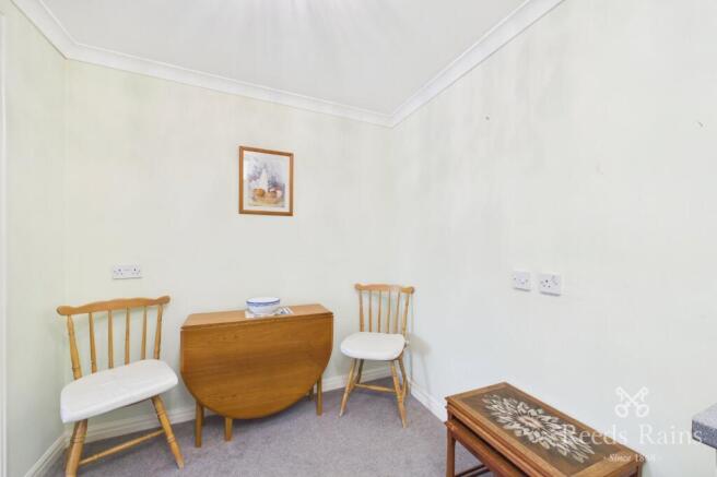 2 bed Apartment for sale Image 11