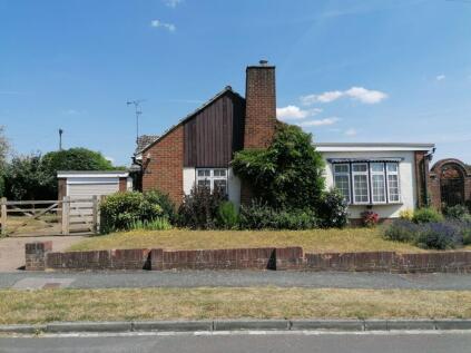 Woodside Road, Farnham, GU9
