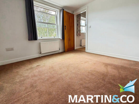 4 bed Detached to rent Image 11