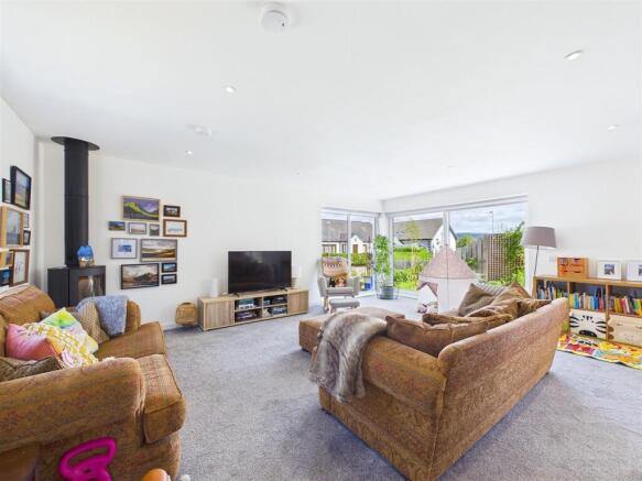 Sitting Room / Kitchen / Dining