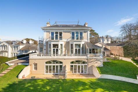 St. Lukes Road South, Torquay