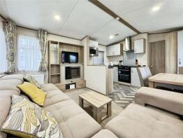 1, Claremont Falls, Looe PL13 2HT