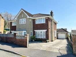 78, Lakeside Gardens, Gurnos, Merthyr Tydfil CF48 1EW