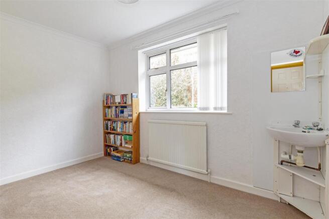 Bedroom 2-1.jpg