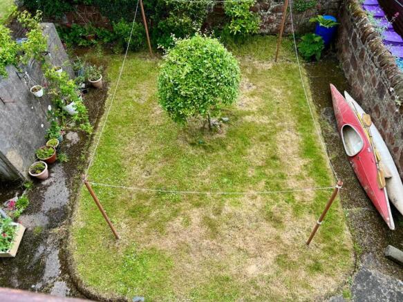 Garden & Outbuildings