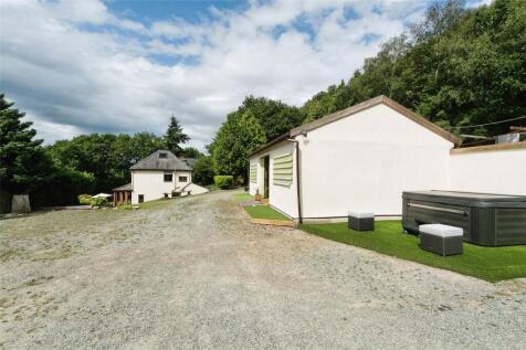 Iolyn Park, Conwy, LL32