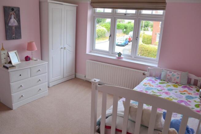 BEDROOM 2