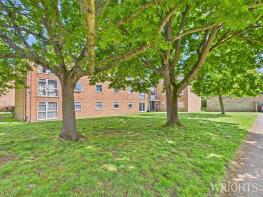 27, New Wood, Welwyn Garden City AL7 2DR