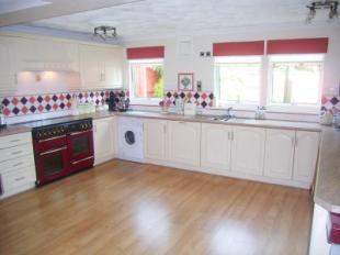 Kitchen/Breakfast Rm