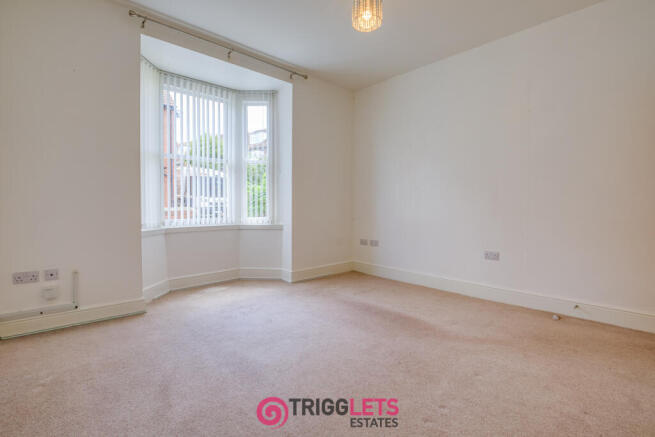 2 bed Terraced to rent Image 2
