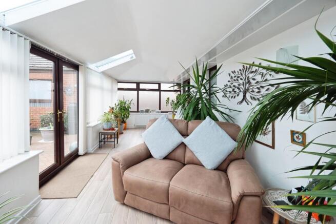 2 bed Semi-Detached for sale Image 12