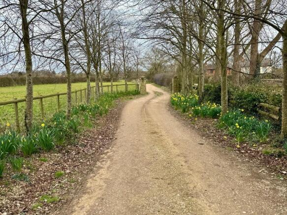Lane to property